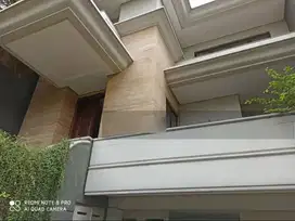 Dijual Rumah 2,5lt di Area Pakubuwono Kebayoran Baru Jakarta Selatan