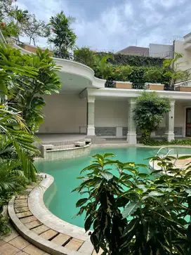 JUAL RUMAH MEWAH 2 LANTAI SIAP HUNI PRIME AREA PONDOK INDAH JAKSEL