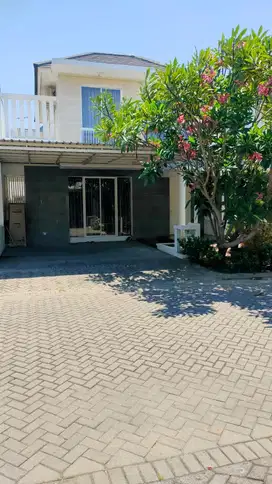 Disewakan Rumah 2 Lantai Siap Huni Cluster Greenwich Royal Residence