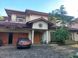 Jual Cepat 2 Rumah LT 1615 M2 JL Sirsak Jagakarsa Jaksel
