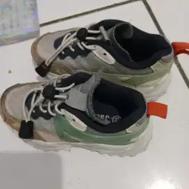 sepatu anak bagus