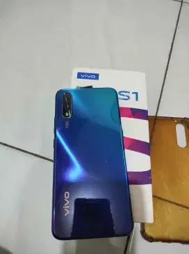 Vivo s1 4/128gb fullset