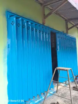Spesialis pintu Harmonika