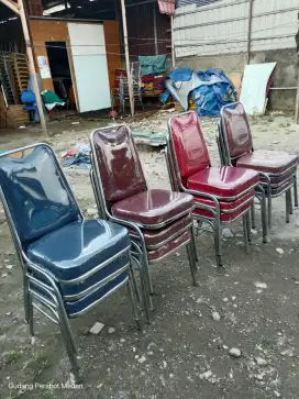 Kursi Susun Bekas Merk Futura Dan Chitose