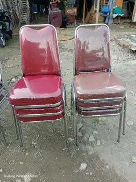 Kursi Susun Bekas Merk Futura Dan Chitose