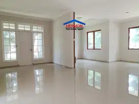 RUMAH IDAMAN  Minimalis Bangunan Bagus Plong & Lega di Legenda wisata