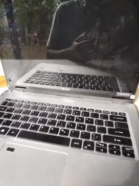 Acer spin bisa di tekuk I7 core2duo ada stylus pen nya