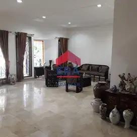 Rumah 2 Lantai di Gedung Hijau, Pondok Indah, Jakarta Selatan