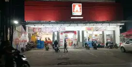 Tempat Usaha  Ramai 24 jam .