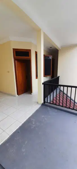 Jual Murah Rumah Taman Surya 3 Boulevard