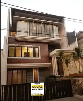 Jual Rumah 2.5 lt Araya2 Surabaya