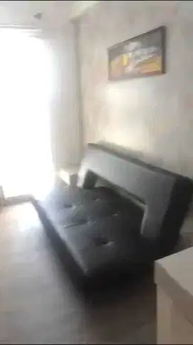 0816 - Disewakan Apartemen Puncak CBD 2 BR LT 33 Furnished Siap Huni