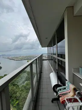 Sewa Murah Apartemen Gold Coast PIK 3 Kamar FF Unit Terbesar Hoek