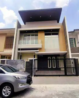 Super Mewah Rumah Gress Minimalis 2.5 Lux Pakuwon City