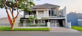Termurah Rumah Minimalis 2 Lt Furnish Jalan Utama Royal Residence