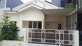 Rumah 2 Lantai Siap Huni Lokasi Strategis di BIntaro Sektor 9.15577