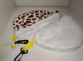 Pouch sugar glider