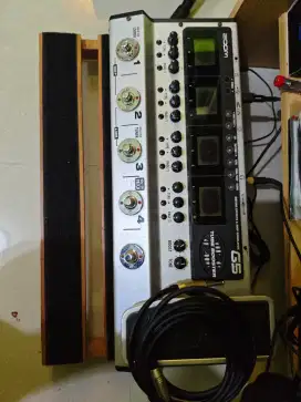 Zoom G5 guitar multieffect and Amp Simulator, multiefek gitar bass