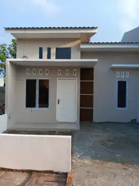 DIJUAL CEPAT RUMAH CANTIK MODERN LOKASI STRATEGIS KAPTEN SUMARSONO