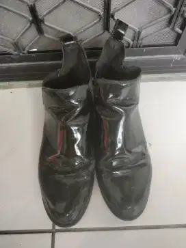 Sepatu Boot Devided (H&M) size 41
