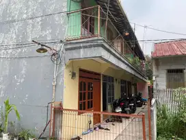 Di jual kontrakan 5 pintu atas bawah