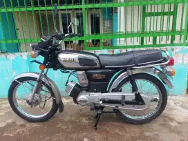 Yamaha l2 super 1985 black