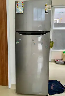 KULKAS LG 2 PINTU SMART INVERTER