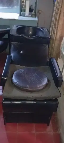 Kursi bak keramas
