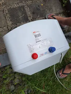 Krisbow Pemanas Air Listrik 15 Ltr 350 Watt PRELOVED LIKE NEW!!