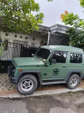 Suzuki jimny siap pakai
