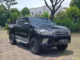 Toyota Hilux Double Cabin DC 2.5 E 4x4 Manual 2018