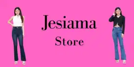 Host live tiktok menjual celana jeans wanita