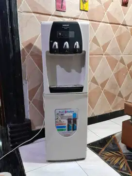 Dispenser Sanken Gallon atas dan bawah