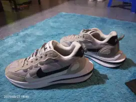 Sepatu Nike Sacai 39/25.0 kondisi good