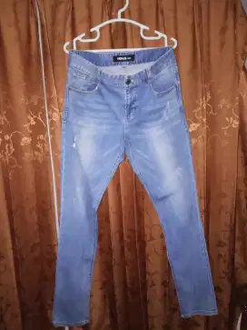 dijual celana brand henus jeans secondthrift