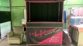 Booth Container