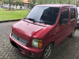Mobil Suzuki Karimun Kotak Merah 2003 Bensin