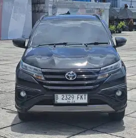 Toyota rush 2023 GR A/T antik istimewa km 12 ribu tgn 1 service record