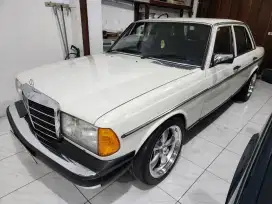 Benz Tiger w123 E300