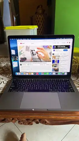 Macbook Pro 2017 13 inch non touchbar