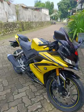 Yamaha R15 th 2018 kondisi 99% gress