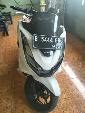 bismillah di jual pcx thn 2022 pajak hidup  plat kabupaten bekasi