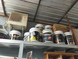 Dijual Ember atau galon bekas cat 1pail ada 100biji jual murah