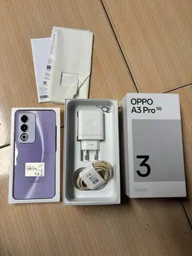 Oppo A3 pro 5G 8/256 fulset garansi on september 2025