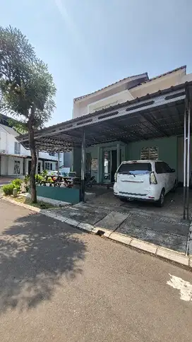 Rumah Hoek 2 Lantai Hadap Taman di Gading Serpong