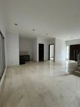 Rumah golf island 3 kamar tidur 2 lantai pantai indah kapuk