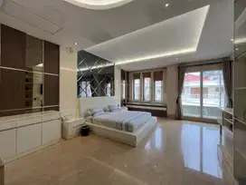 Jual Harga Spesial Rumah Mewah 3 Lantai di Gading Kirana Kelapa Gading