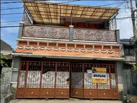 Rumah 3 lantai dalam komplek di Duren Sawit Jakarta Timur