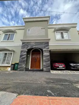 Rumah mewah Jati Padang Pejaten Jaksel Lt.172mtr 2,8m nego
