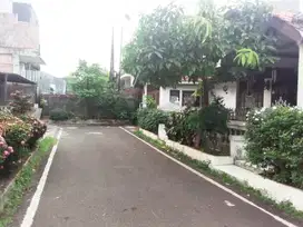 Dijual rumah asri di Rawamangun rumah lebar